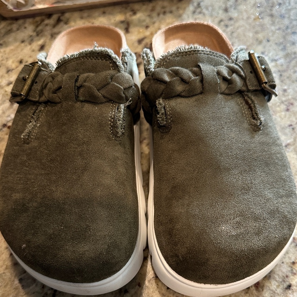 Very G Olive Green Suede Mules